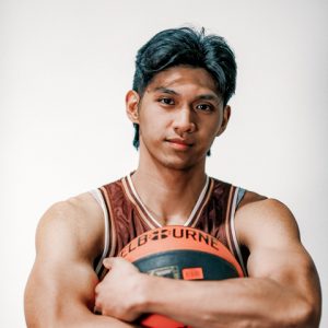 16 Marco Cruz