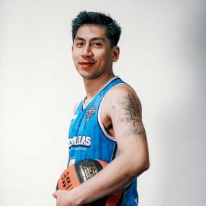 4 Adam Dahingo